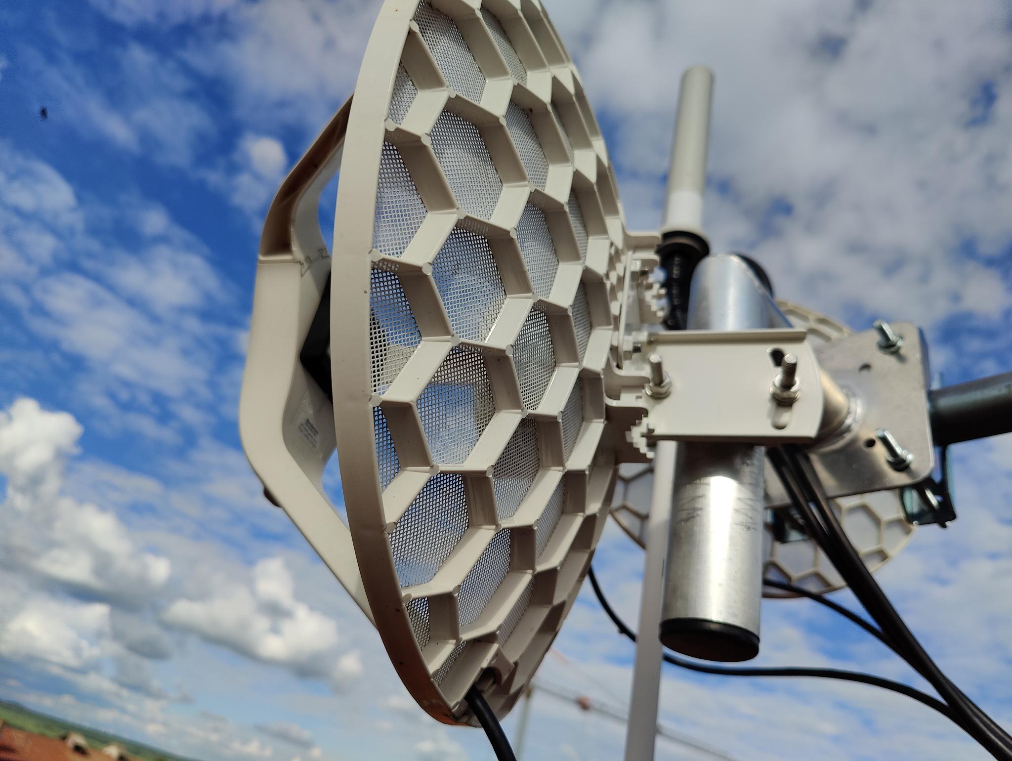 60 GHz-Antenne im Freien installiert